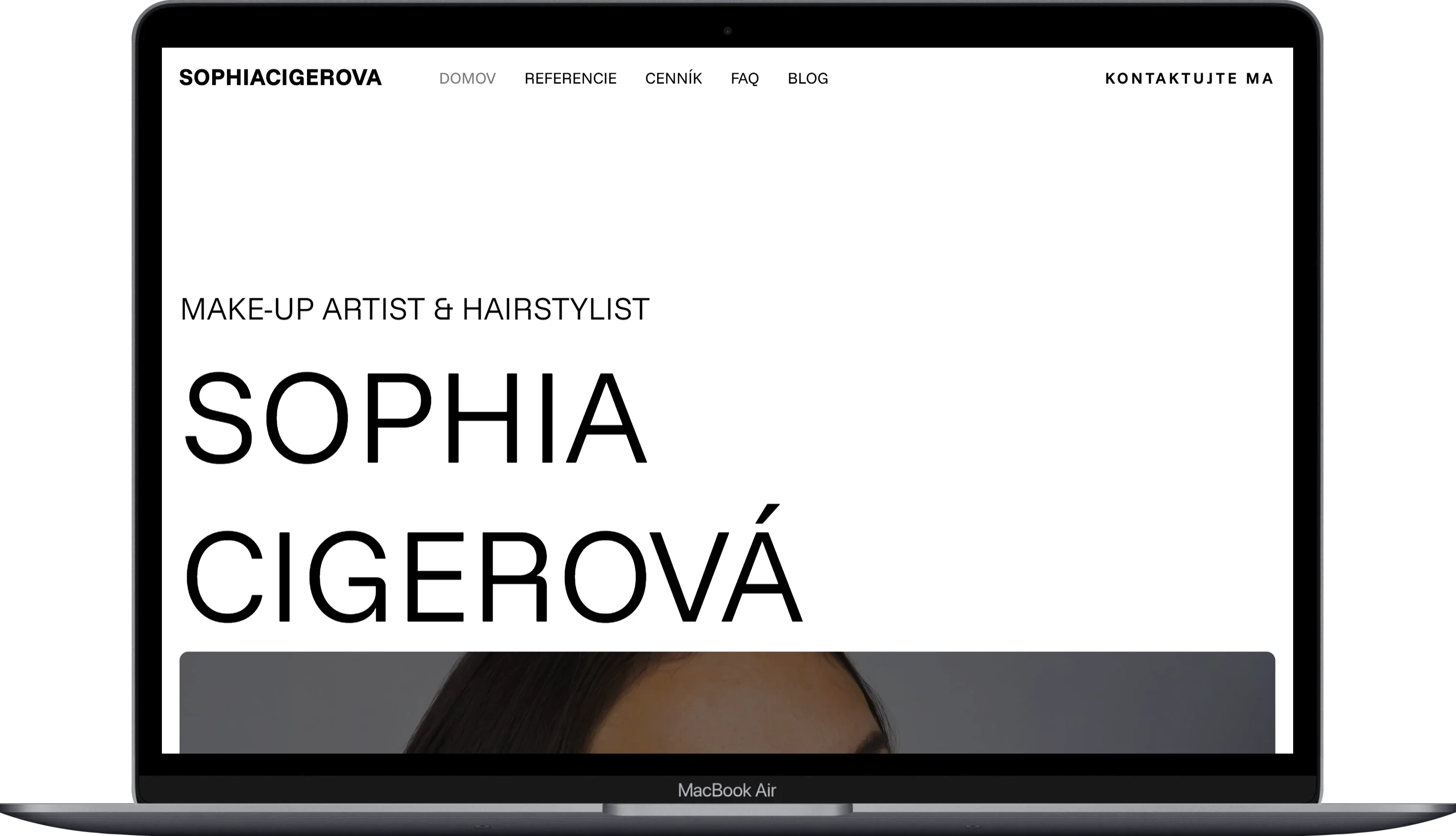 Ukážka landing page s vysokým konverzným pomerom a moderným layoutom